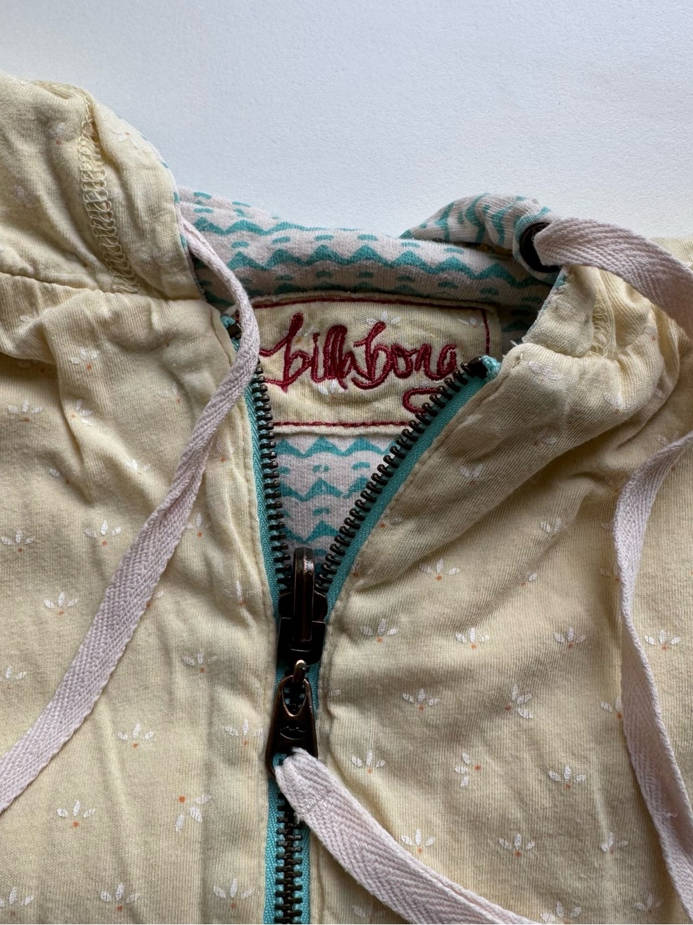 Y2K Billabong Cream & Teal reversible Patterned Zip Hoodie - Picture 3 of 10